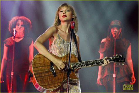 Taylor Swift: Rockin' Rio!: Photo 2721913 | Taylor Swift Pictures ...