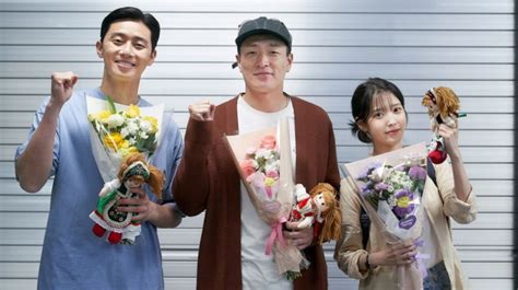 Yey Syuting Film Dream Yang Dibintangi IU Dan Park Seo Joon Selesai