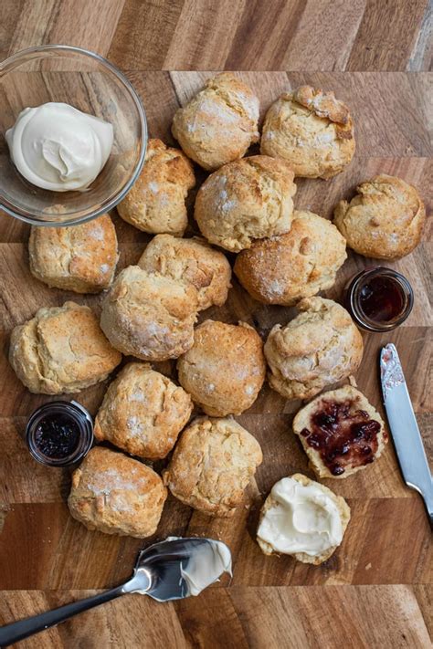 [Homemade] Scones with cream and jam : food