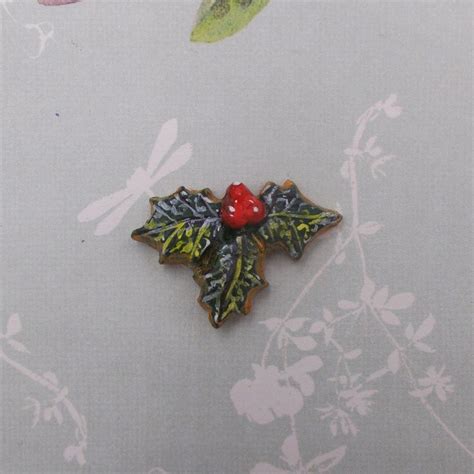 Small Holly Tie Pin Holly And Berries Tie Tack Christmas Lapel Etsy