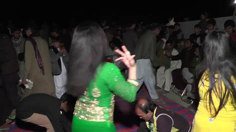 Latest Hot Sexy Saraiki Mujra At Shadi YouTube
