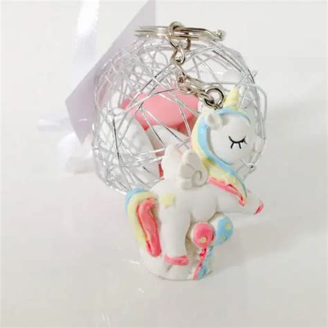 Porte clés Licorne Contenant à Dragées Original Et Utile