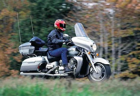 YAMAHA XVZ1300 ROYAL STAR 1996 2001 Review