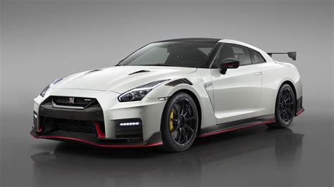 Here S Everything You Need To Know About The Nissan Gt R Nismo