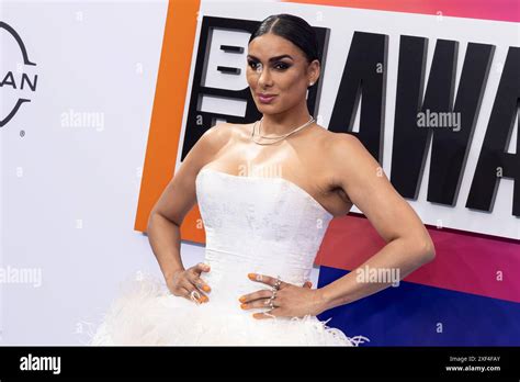 Laura Govans Net Worth In 2024: A Closer Look At Her Career And