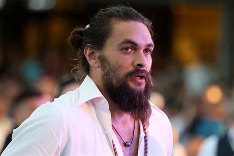 Jason Momoa Shaves Off Signature Beard, Fans Panic