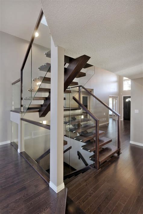 Perchless Mono Stringer With Glass Railing Modern Staircase