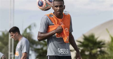 Corinthians Solicita Retorno Imediato De Marllon Para Suprir Baixa Na Zaga