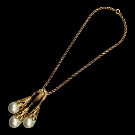 Napier Faux Pearl Pendant Necklace 1963 The Napier Book Online