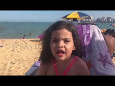 Laurinha Na Praia YouTube