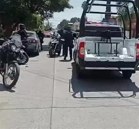 Un solitario sujeto con pistola en mano ingresó a una barbería y atacó