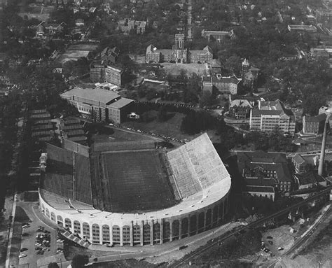 Aerial view of Neyland Stadium from 1949 | Knoxville tennessee, East ...