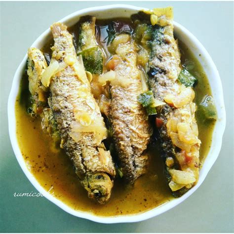 Assamese Style Fish Curry With Bottle Gourd