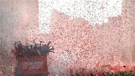 Champions League Crowds Number 750000 At Liverpool Parade Bbc News