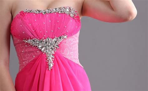 Robe rose fuchsia à bustier coeur avec effet dégradé pour soirée