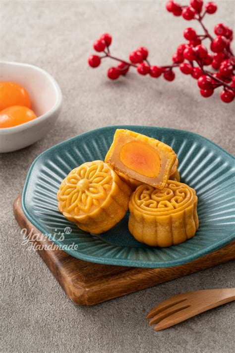 ∥ 食譜 ∥ 蓮蓉蛋黃廣式月餅 中秋節傳統美味在家自己做 Yamis Handmade