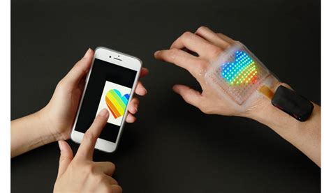 japanese scientists develop light stretchable full color display