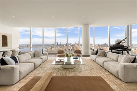 Meet Raphael De Niro - Luxury Real Estate Agent