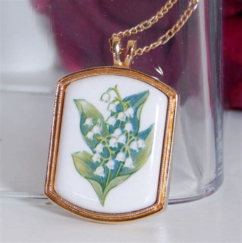 Vintage Lily Of The Valley Necklace Avon Floral Heritage Etsy Lily