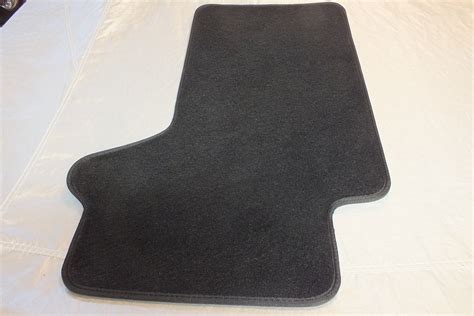 Pair of Black Floor Mats | Saturn Sky Forum