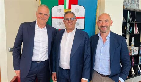 Genoa Il Presidente Zangrillo In Visita Da Toti Primocanale It Le