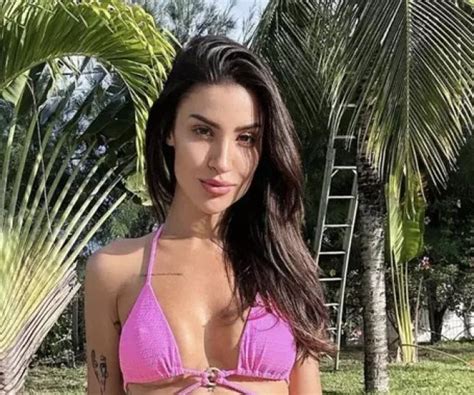 Notícias Bianca Andrade rebate críticas após postar foto usando