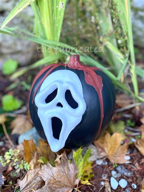 Ghostface Pumpkin : 4 Steps (with Pictures) - Instructables