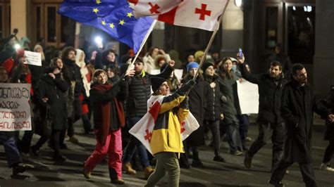 Géorgie le mouvement de contestation s intensifie à l approche de la