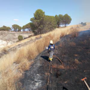 Limpieza por incendio en Roquetes Deshágase del humo y hollín