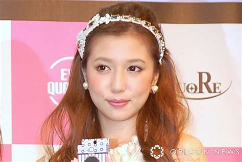 丸高愛実、超ミニ×透けタイツで“太もも美脚”「細いすねー」「お人形さんなの？笑」 丸高私服を披露 Mixiニュース