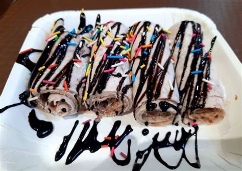 Kinder joy ice cream rolls Recipe by Dolly Kachhwani - Cookpad