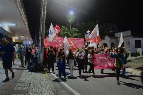 SC Estudantes protestam pela revogação do Novo Ensino Médio A Nova