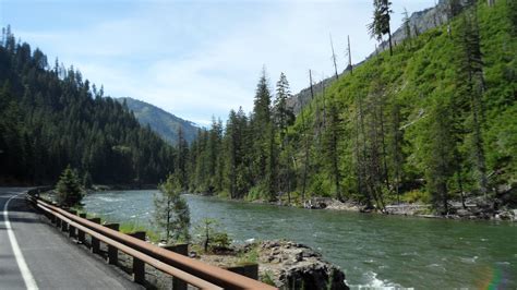 R And R Travels Stevens Pass Highway