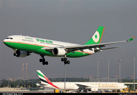 B 16310 Airbus A330 203 Eva Air Max Hrusa JetPhotos