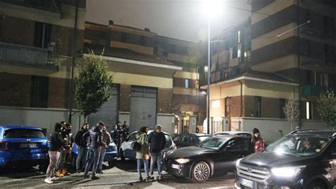 Tentato Omicidio In Via Sospello Accoltellato Un Giovane La Stampa