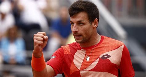 Us Open Zapata Miralles Through In Straight Sets To Meet Djokovic In