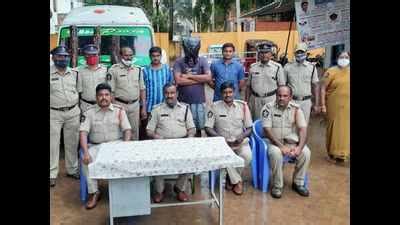 Andhra Pradesh Police Arrest Red Sanders Smuggler In Kadapa District