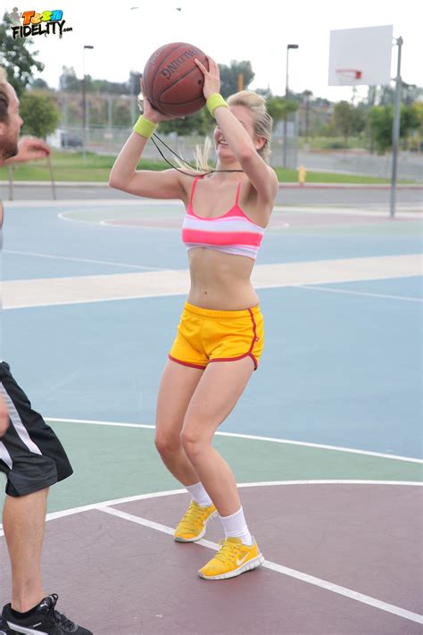 Alli Rae Athletics B 16 Porn Pic