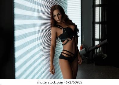 Beautiful Woman Sexy Body Black Lingerie Stock Photo Edit Now 672750985