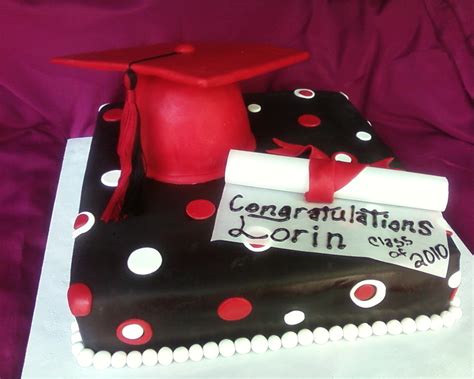 Custom Designed Cakes for Any Occasion: Graduation Cake