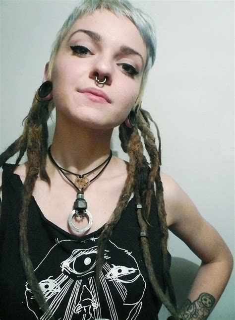 Pin By Danny Chaos On Skullet Girls Dreadlocks Girl Scene Hair Soft