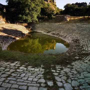 La cité fortifiée de la couvertoirade un des plus beaux villages de