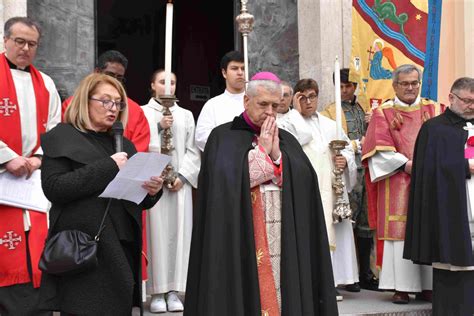 San Valentino Solenne Processione Della Cattedrale Alla Basilica