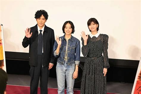 Nhk「ドラマ10『燕は戻ってこない』試写会・出演者会見」に出席した稲垣吾郎、石橋静河、内田有紀（撮影・小渕 日向子） ― スポニチ