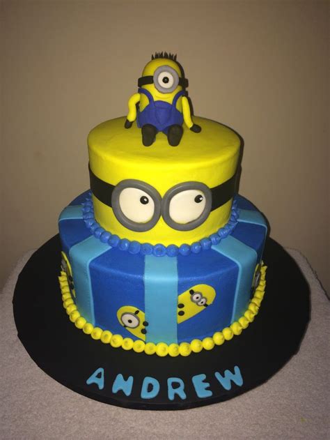 Minion cake | Minion cake, Cake decorating, Cake