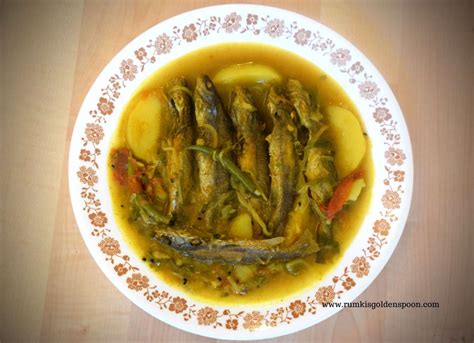 Tangra Macher Aloo Peyaj Diye Jhol Cat Fish Curry With Potato And Onion