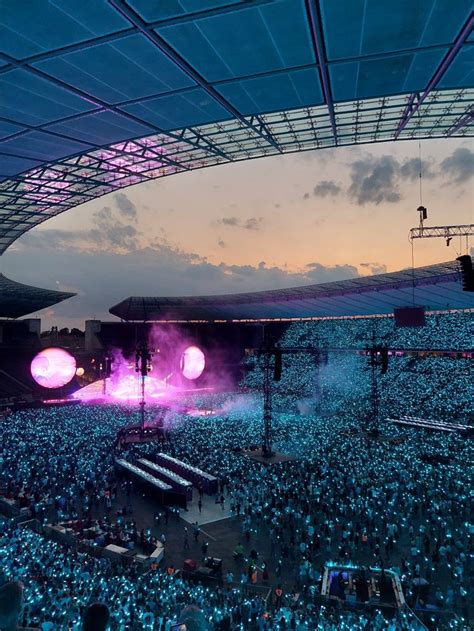 coldplay concert Konzerte Vision board Hintergründe