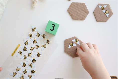 Bee Counting Activity Toddler At Play Crafts And Activities