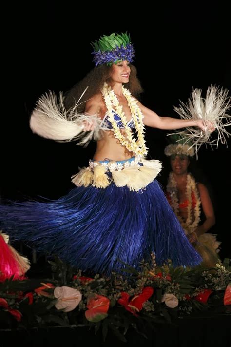 Scrumpdillyicious: Aha'aina: A Royal Hawaiian Luau Celebration