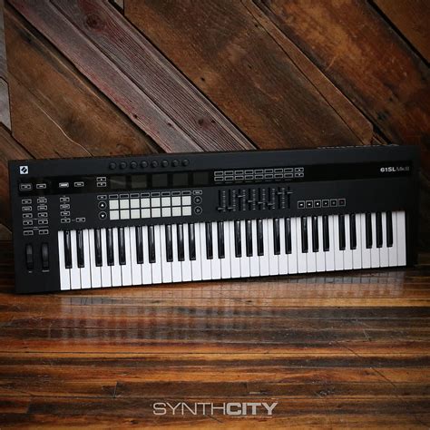 Novation 61sl Mkiii 61 Key Keyboard Controller With Sequencer